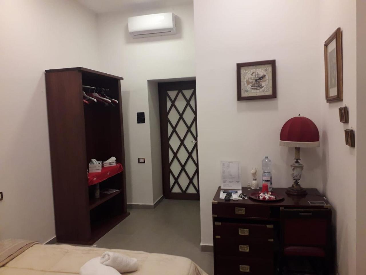 נאפולי Room Don Carlo מראה חיצוני תמונה